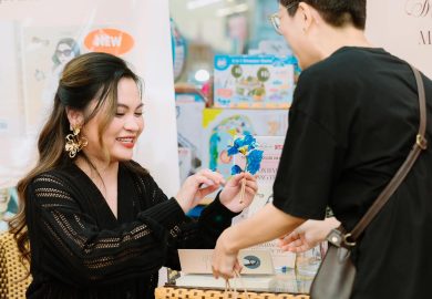 Viết Lách: Hành Trình Tìm Kiếm Bản Thân cùng nhà văn Gari